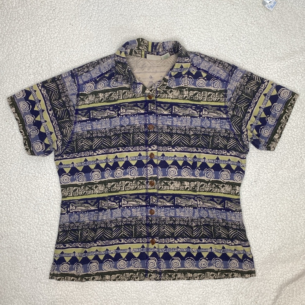 L.L. Bean Aztec Geometric Fish Multicolor Short Sleeve Button Down: Size…